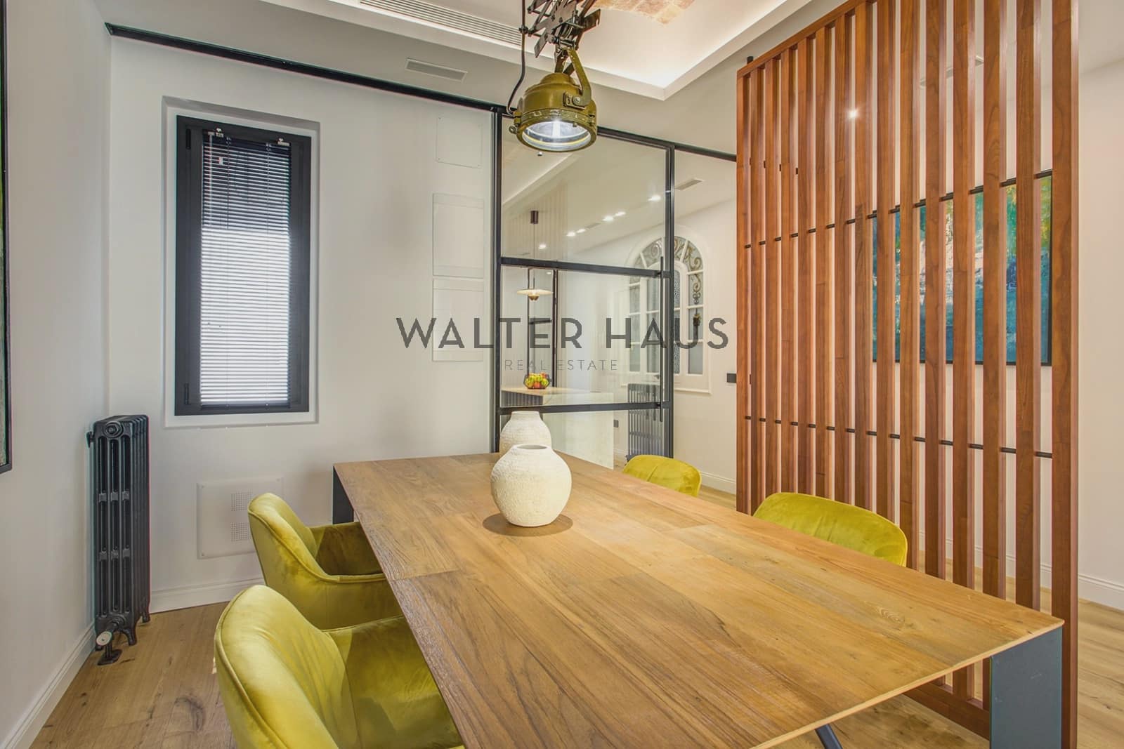 3 slaapkamer Flat te koop in Barcelona stad - € 1.250.000 (Ref: 9866202)