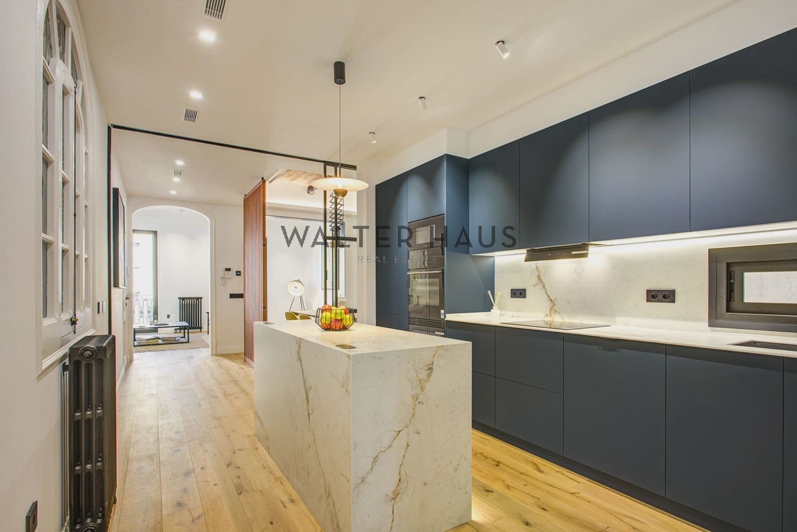 3 slaapkamer Flat te koop in Barcelona stad - € 1.250.000 (Ref: 9866202)