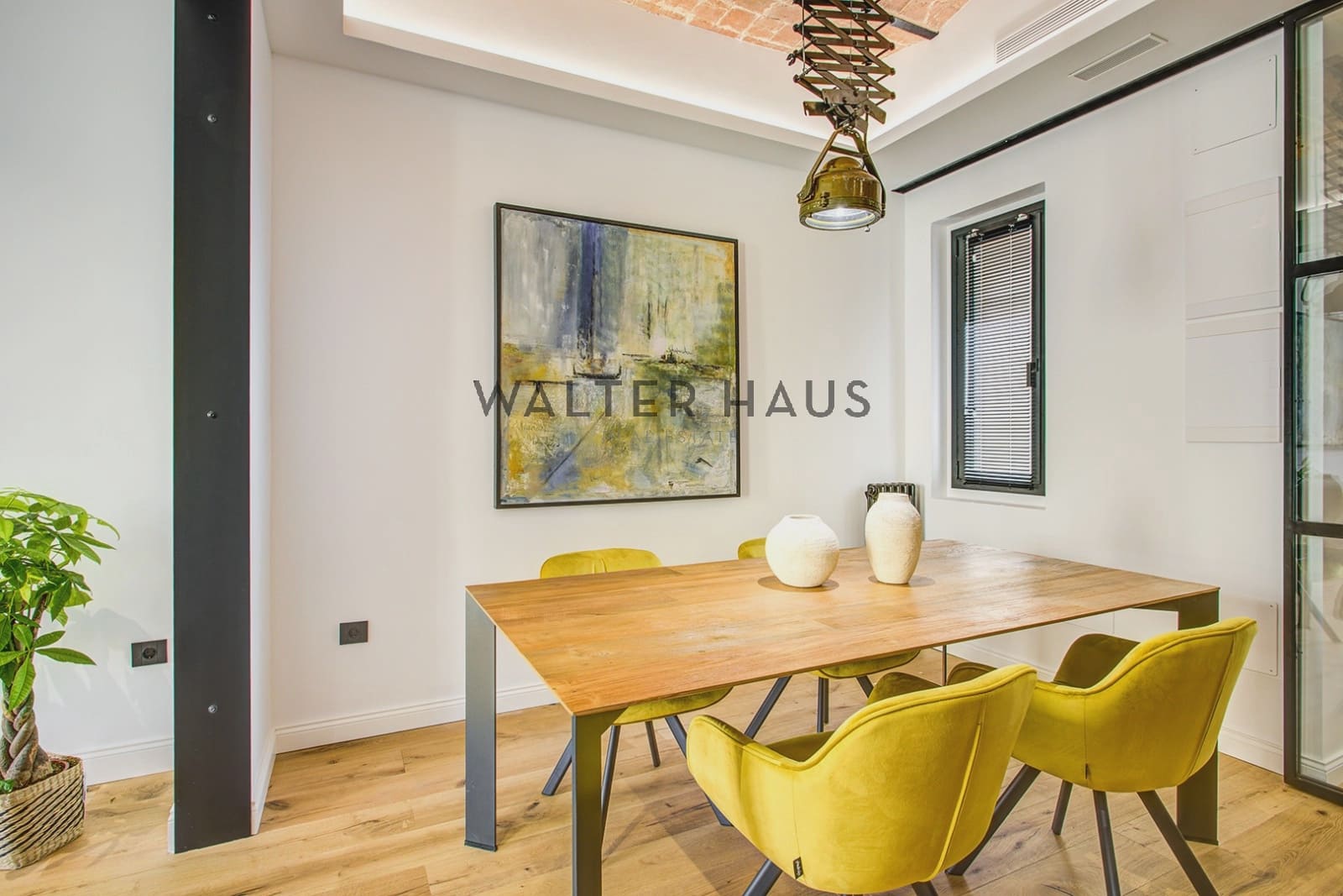 3 slaapkamer Flat te koop in Barcelona stad - € 1.250.000 (Ref: 9866202)