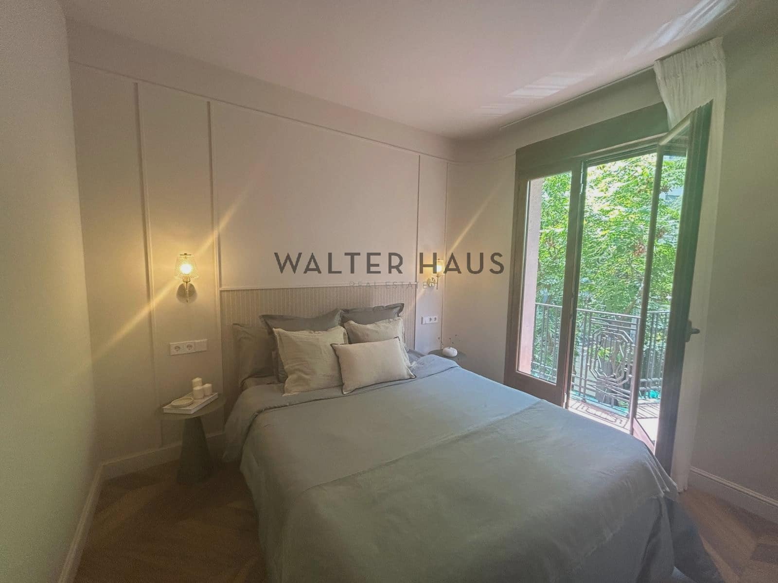 2 soveværelse Lejlighed til salg i Madrid by - € 980.000 (Ref: 9875327)