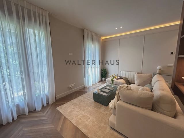 2 soveværelse Lejlighed til salg i Rios Rosas, Madrid by - € 980.000 (Ref: 9875327)