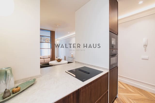 2 slaapkamer Flat te koop in Rios Rosas, Madrid stad - € 930.000 (Ref: 9875327)