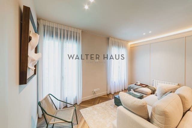 2 slaapkamer Flat te koop in Rios Rosas, Madrid stad - € 930.000 (Ref: 9875327)