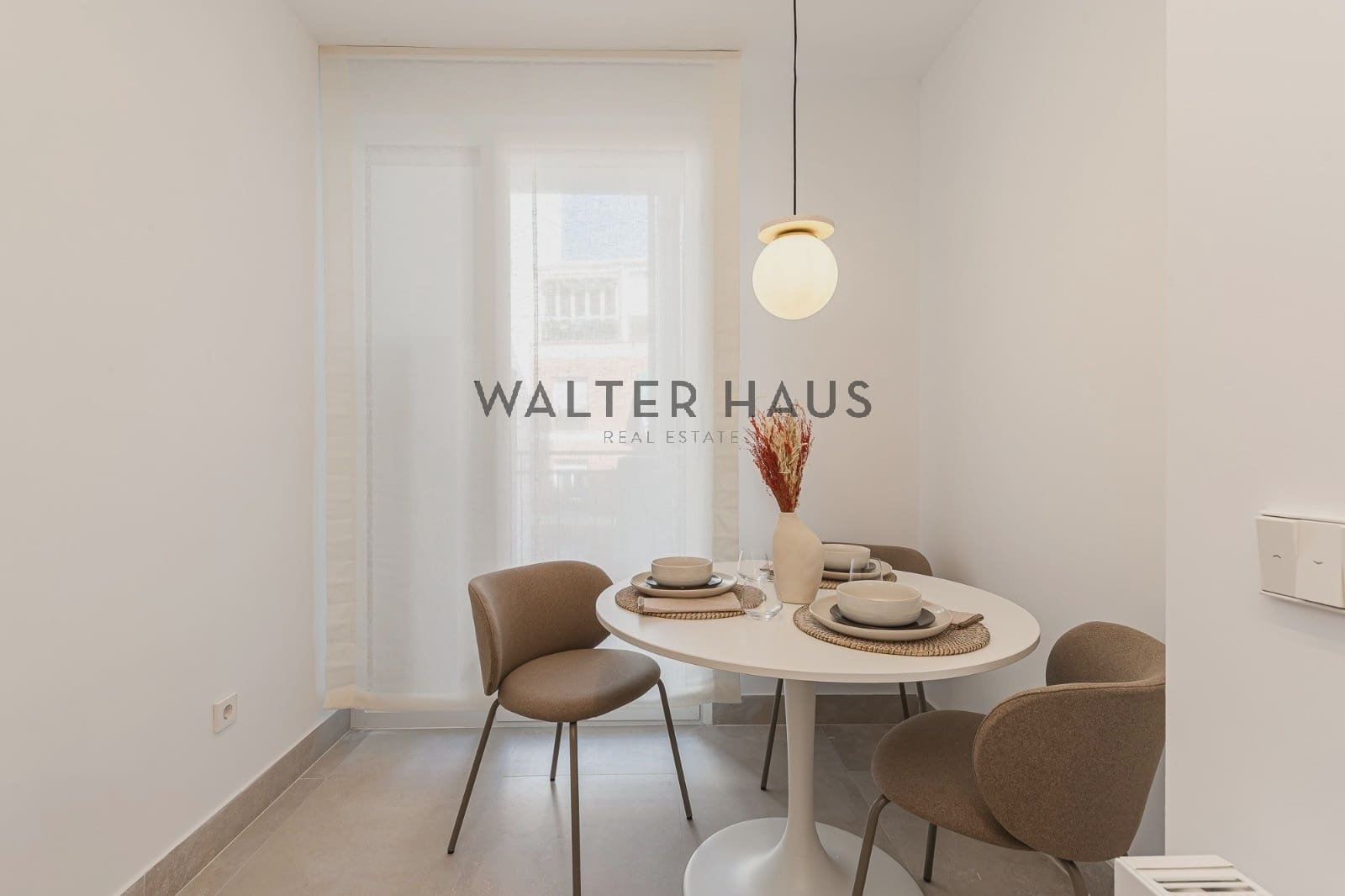 4 soveværelse Lejlighed til salg i Madrid by - € 1.295.000 (Ref: 9877568)