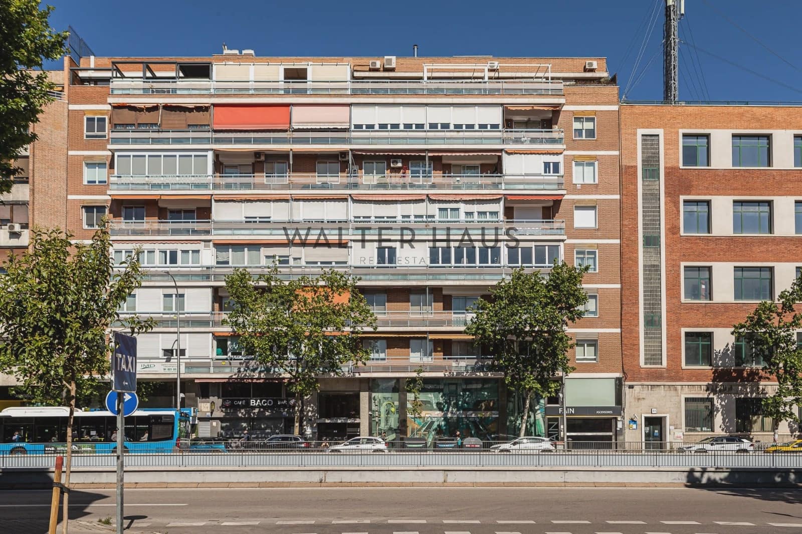 4 soveværelse Lejlighed til salg i Madrid by - € 1.295.000 (Ref: 9877568)