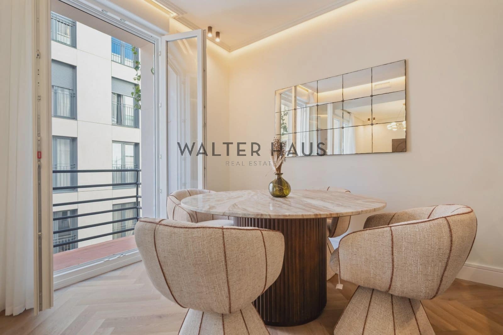 2 sovrum Lägenhet till salu i Madrid stad - 1 200 000 € (Ref: 9877677)