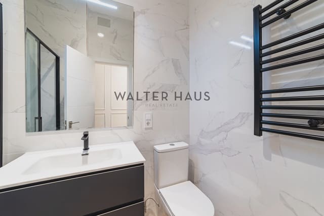 2 slaapkamer Flat te koop in Ibiza, Madrid stad - € 718.000 (Ref: 9879888)
