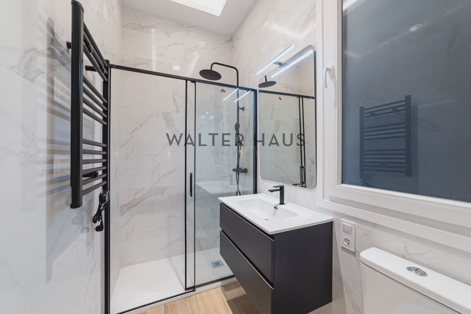 2 slaapkamer Flat te koop in Madrid stad - € 718.000 (Ref: 9879888)