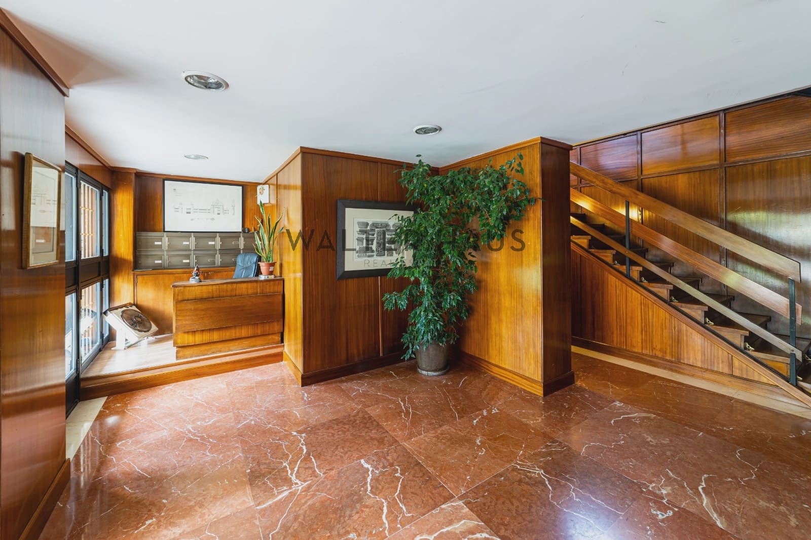 5 slaapkamer Flat te huur in Madrid stad met garage - € 5.700 (Ref: 9880230)