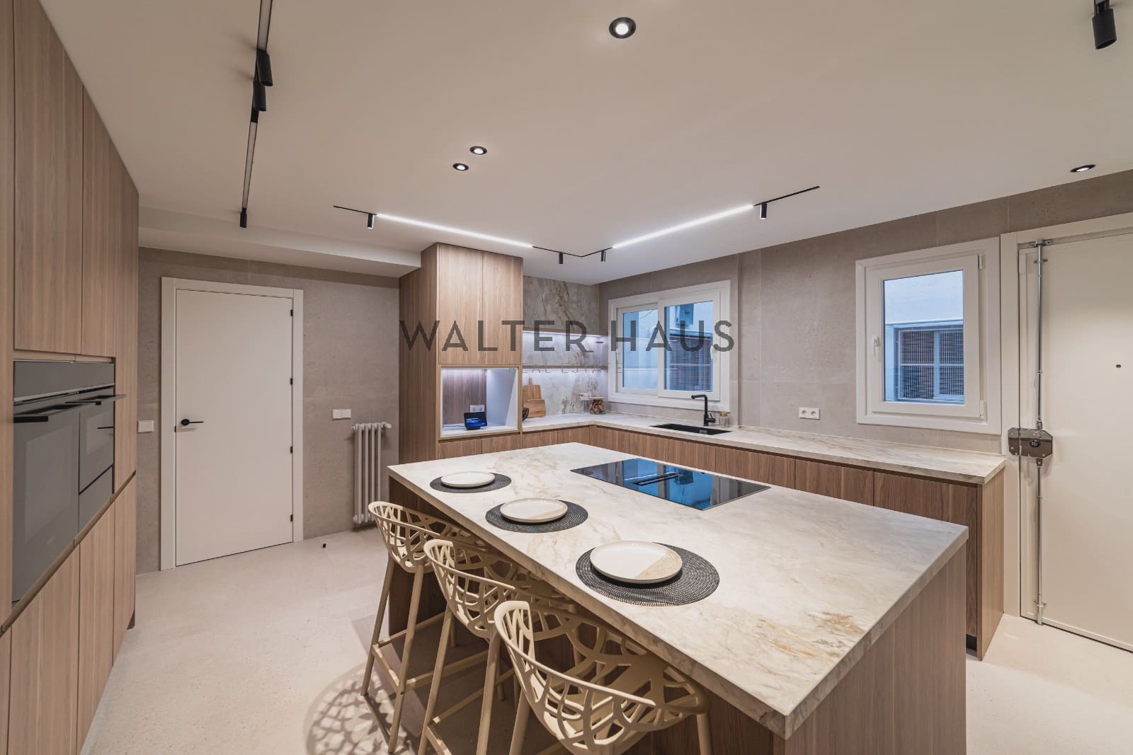 4 makuuhuone Asunto myytävänä paikassa Madrid kaupunki - 1 798 000 € (Ref: 9880305)