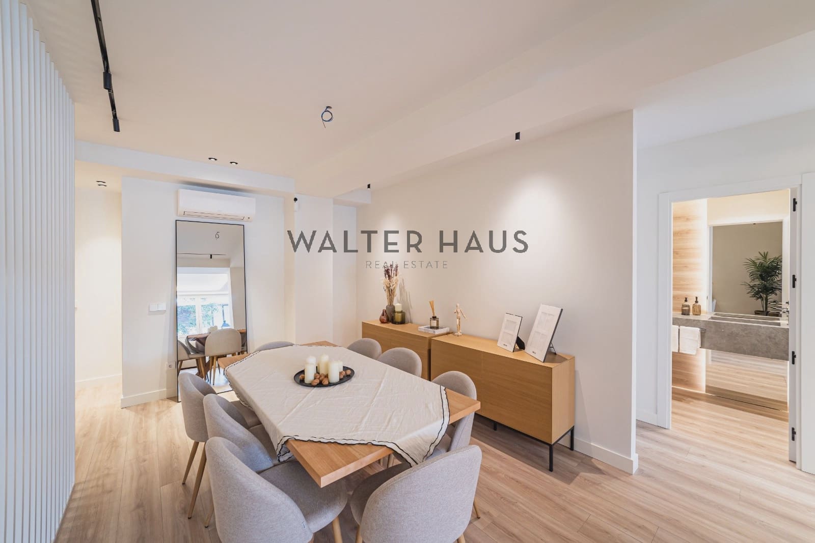 4 makuuhuone Asunto myytävänä paikassa Madrid kaupunki - 1 798 000 € (Ref: 9880305)
