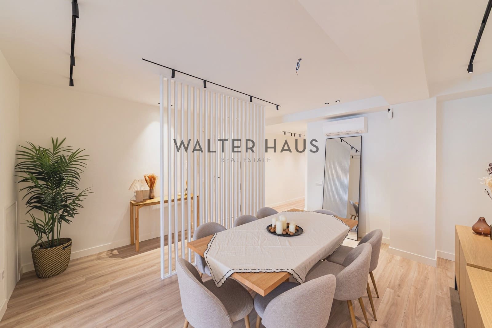 4 makuuhuone Asunto myytävänä paikassa Madrid kaupunki - 1 798 000 € (Ref: 9880305)