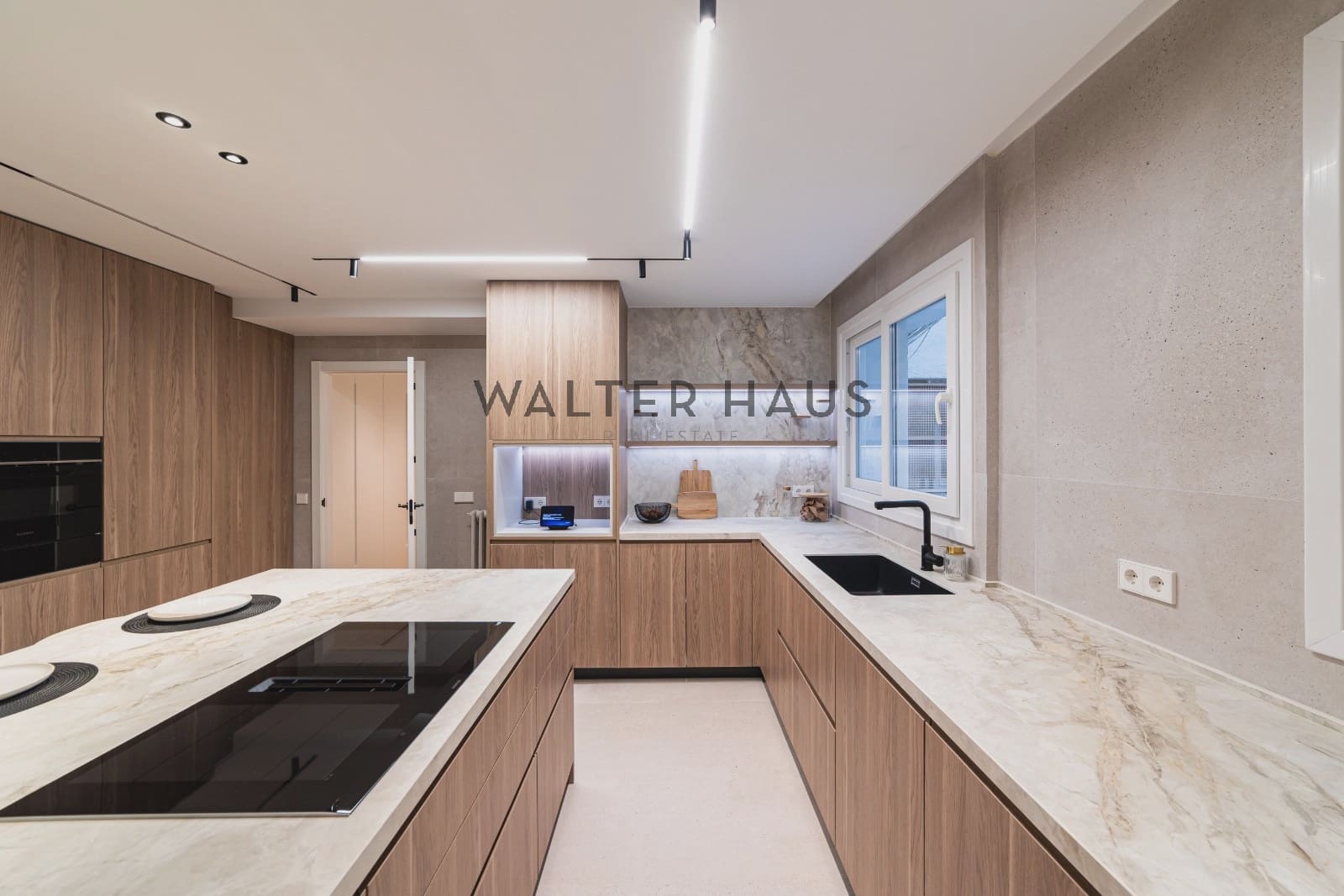 4 makuuhuone Asunto myytävänä paikassa Madrid kaupunki - 1 798 000 € (Ref: 9880305)
