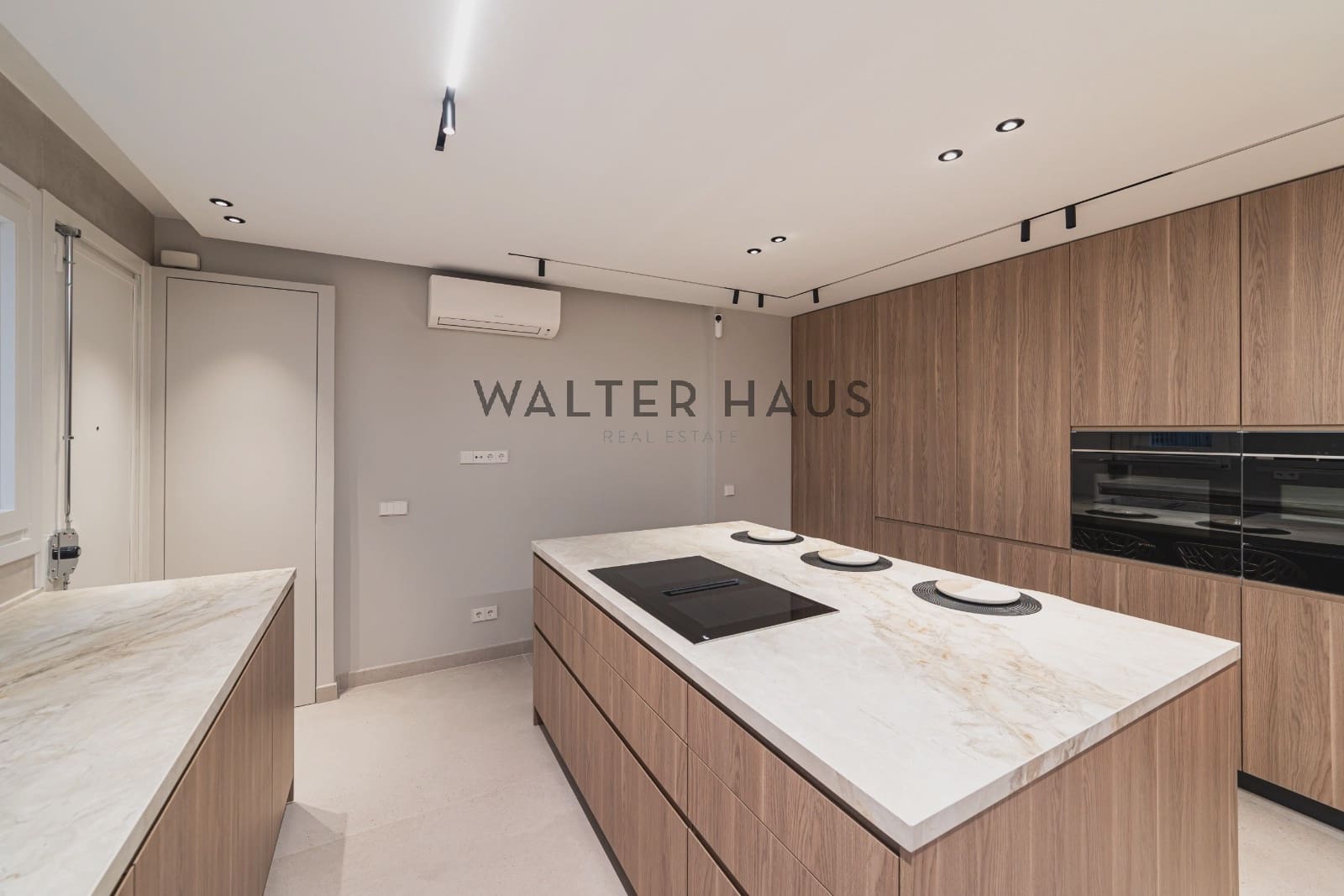 4 makuuhuone Asunto myytävänä paikassa Madrid kaupunki - 1 798 000 € (Ref: 9880305)