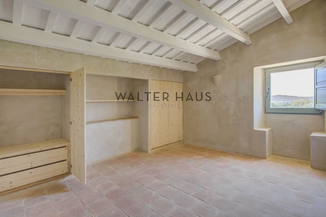 Chalet de 4 habitaciones en Platja d'Aro, Castell-Platja d'Aro en venta - 1.875.000 € (Ref: 9882616)