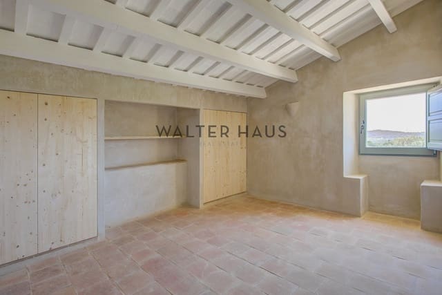 Chalet de 4 habitaciones en Platja d'Aro, Castell-Platja d'Aro en venta - 1.875.000 € (Ref: 9882616)