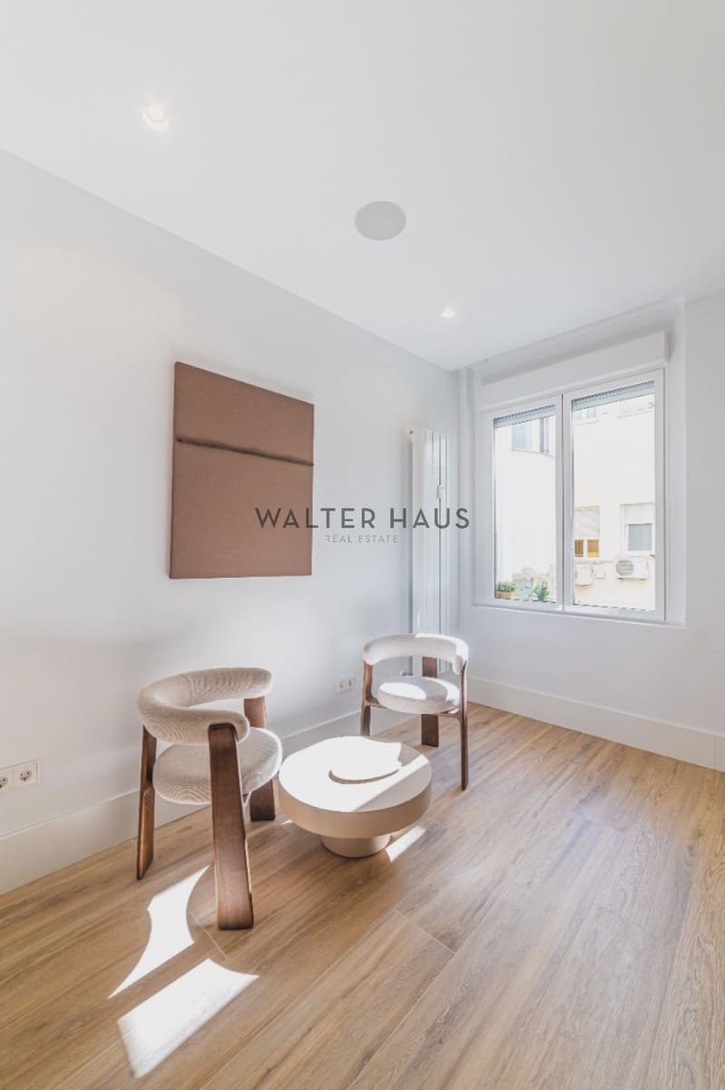 3 soveværelse Lejlighed til salg i Madrid by - € 1.995.000 (Ref: 9882617)