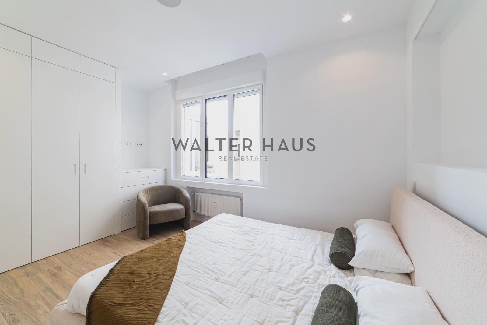 3 soveværelse Lejlighed til salg i Madrid by - € 1.995.000 (Ref: 9882617)