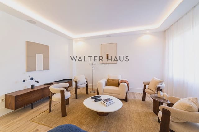 3 slaapkamer Flat te koop in Almagro, Madrid stad - € 1.995.000 (Ref: 9882617)