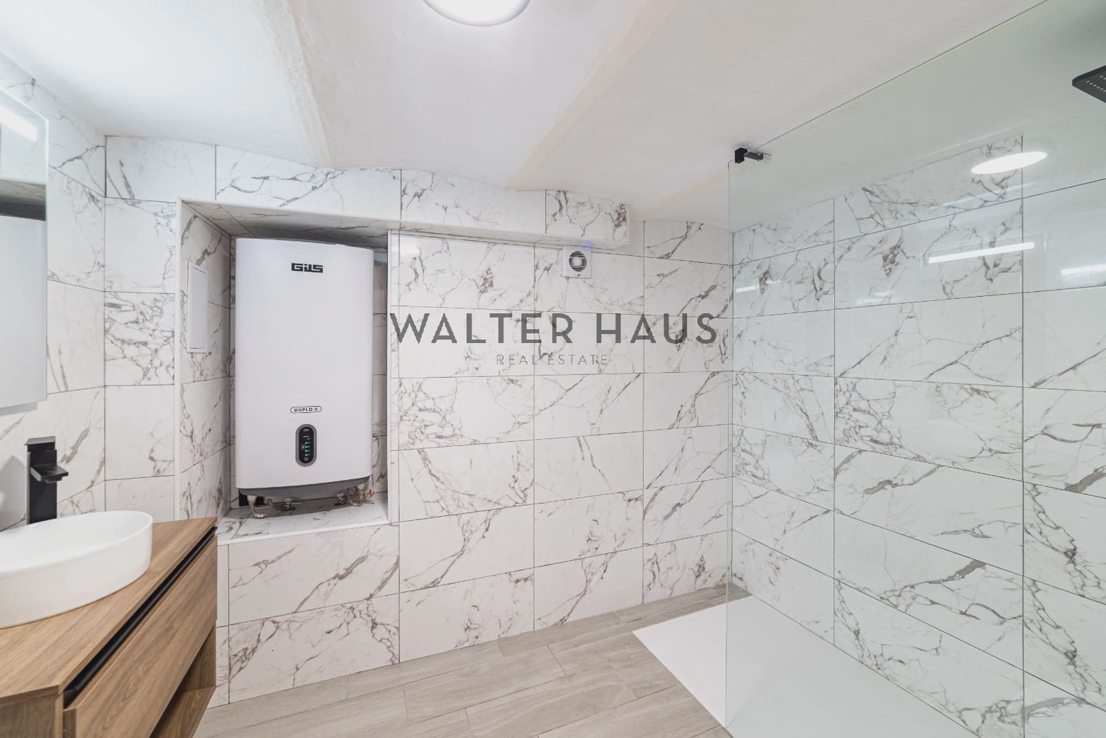 2 makuuhuone Asunto myytävänä paikassa Madrid kaupunki - 319 000 € (Ref: 9889453)