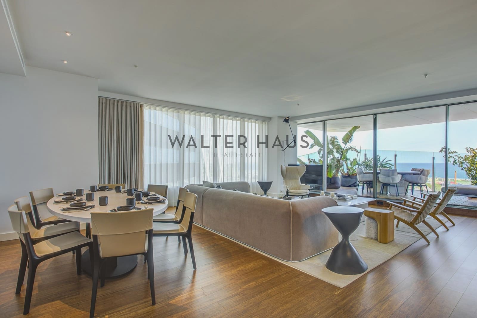 3 soveværelse Lejlighed til salg i Barcelona by - € 2.250.000 (Ref: 9893149)