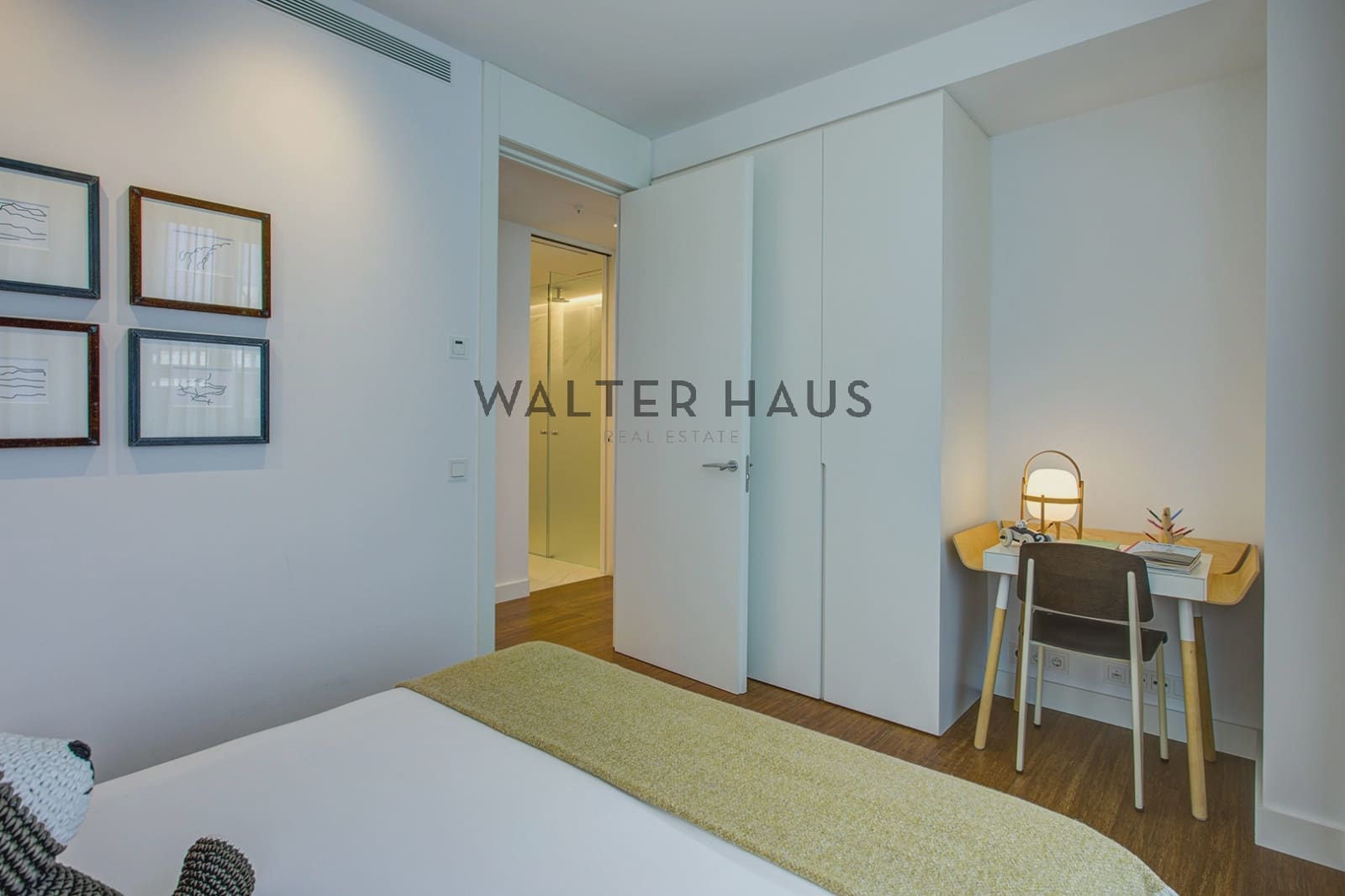 3 soveværelse Lejlighed til salg i Barcelona by - € 2.250.000 (Ref: 9893149)