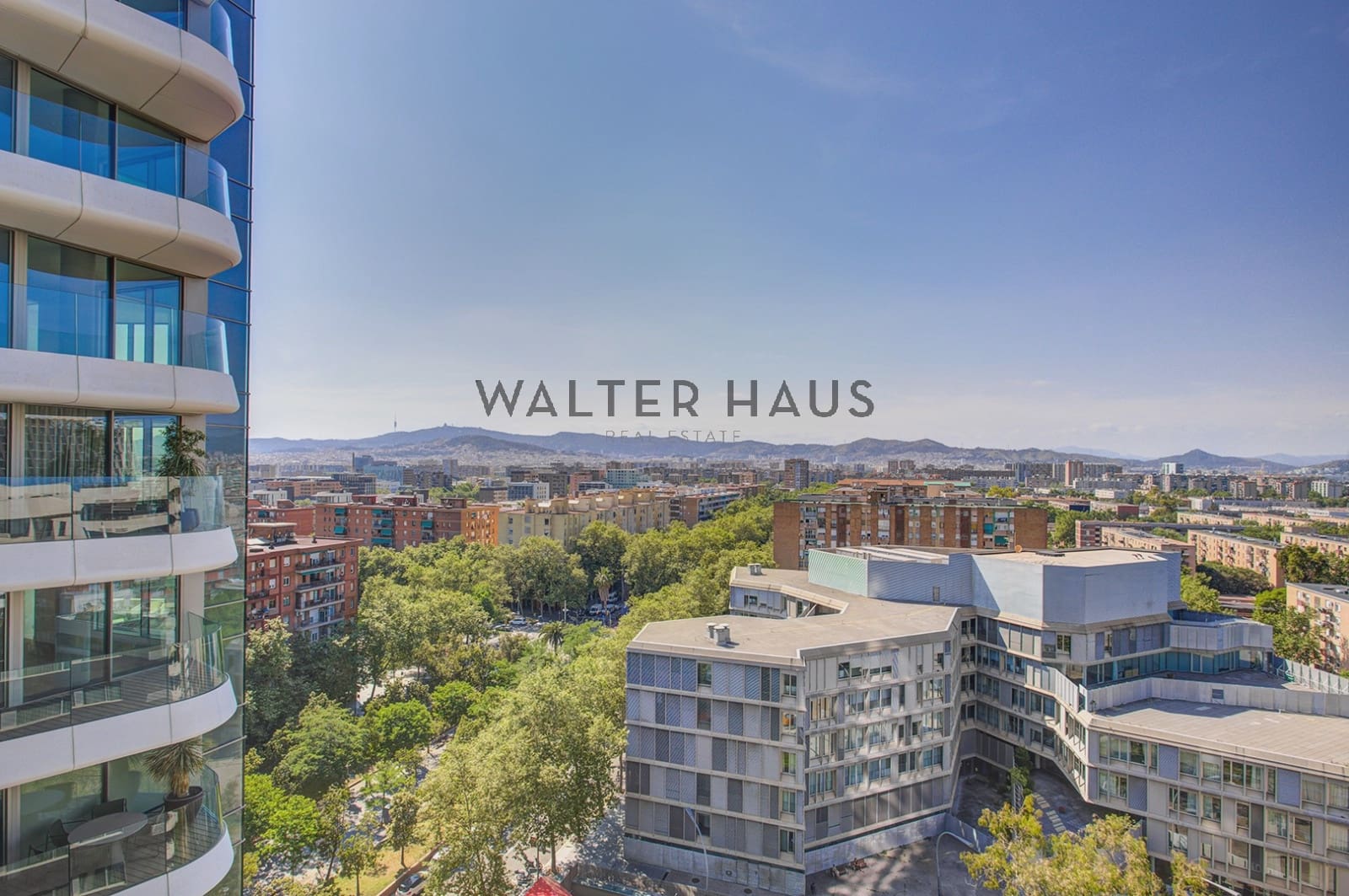 3 soveværelse Lejlighed til salg i Barcelona by - € 2.250.000 (Ref: 9893149)