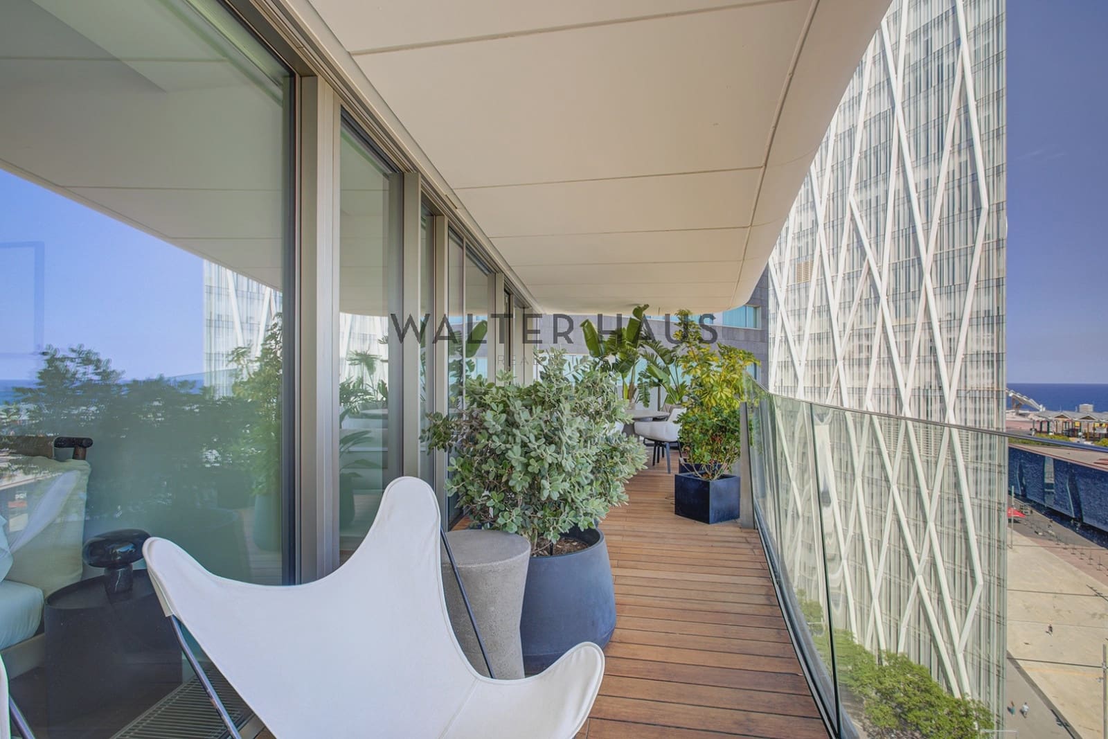 3 soveværelse Lejlighed til salg i Barcelona by - € 2.250.000 (Ref: 9893149)