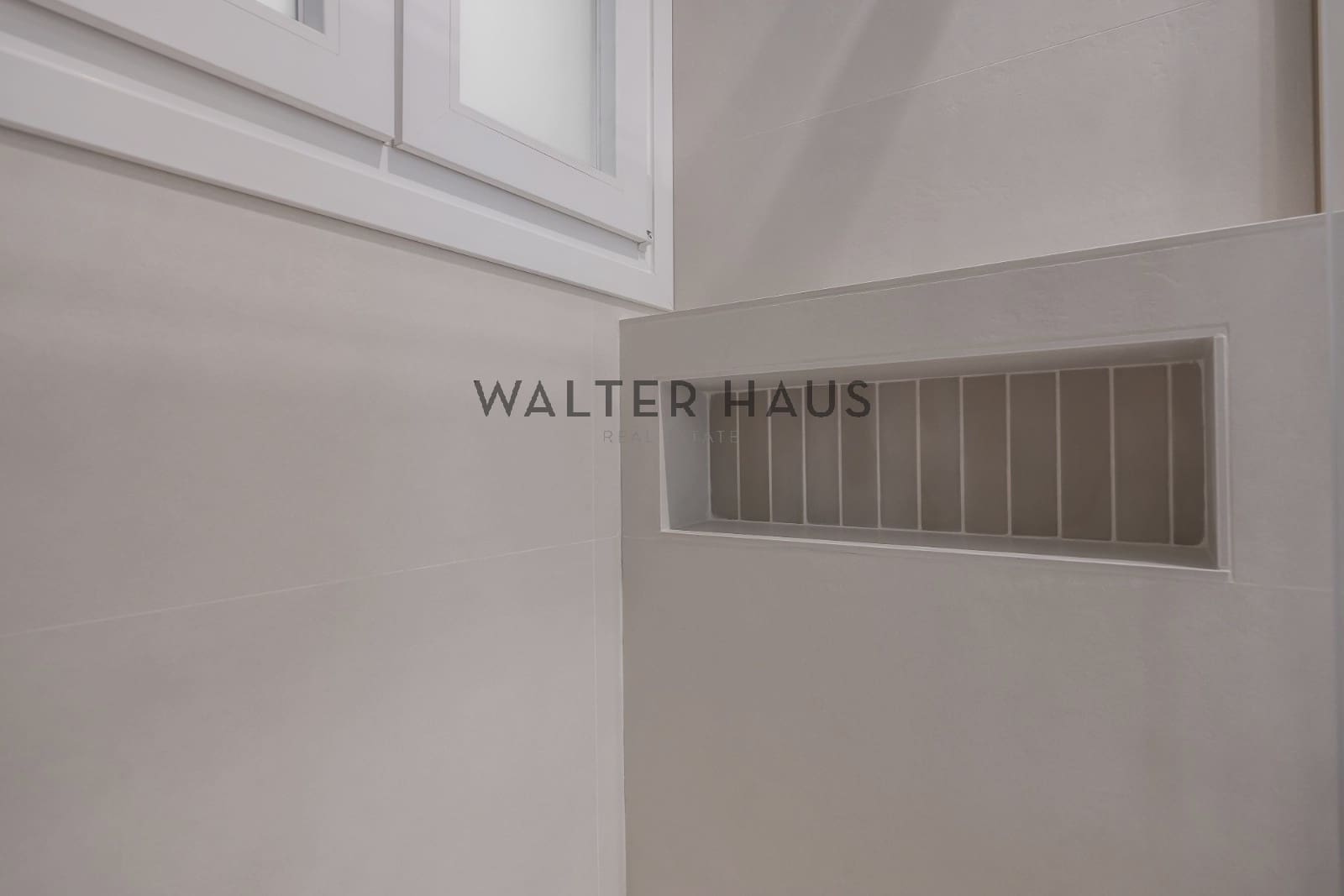 2 slaapkamer Flat te koop in Madrid stad - € 1.490.000 (Ref: 9893239)