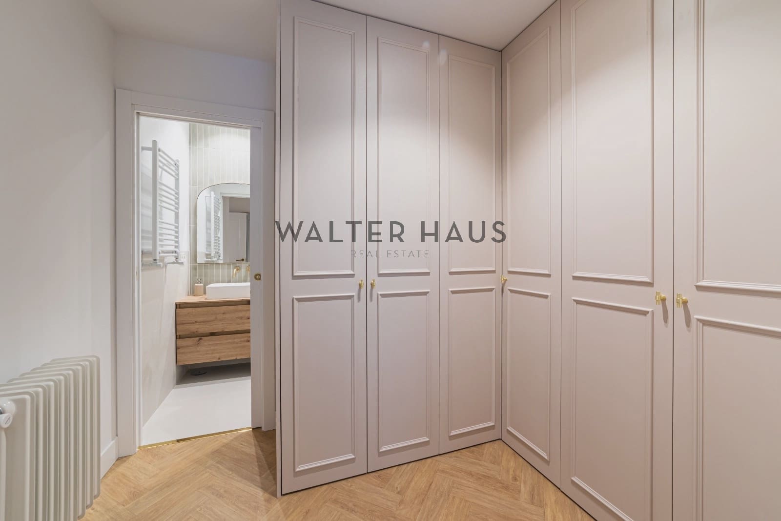 2 slaapkamer Flat te koop in Madrid stad - € 1.490.000 (Ref: 9893239)