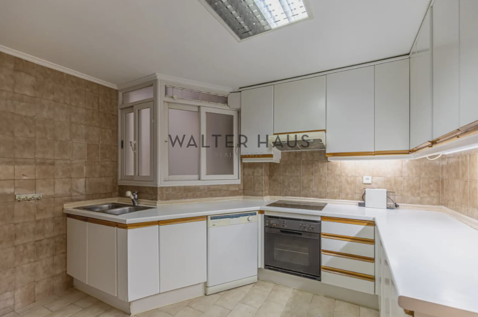 Piso de 5 habitaciones en Madrid ciudad en venta - 2.130.000 € (Ref: 9895171)