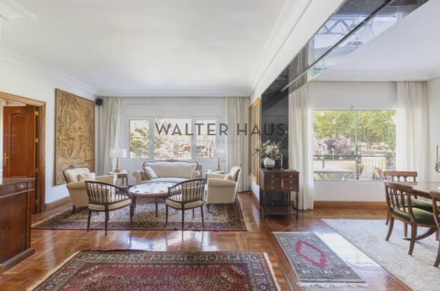 Piso de 5 habitaciones en Hispanoamérica, Madrid ciudad en venta - 2.130.000 € (Ref: 9895171)