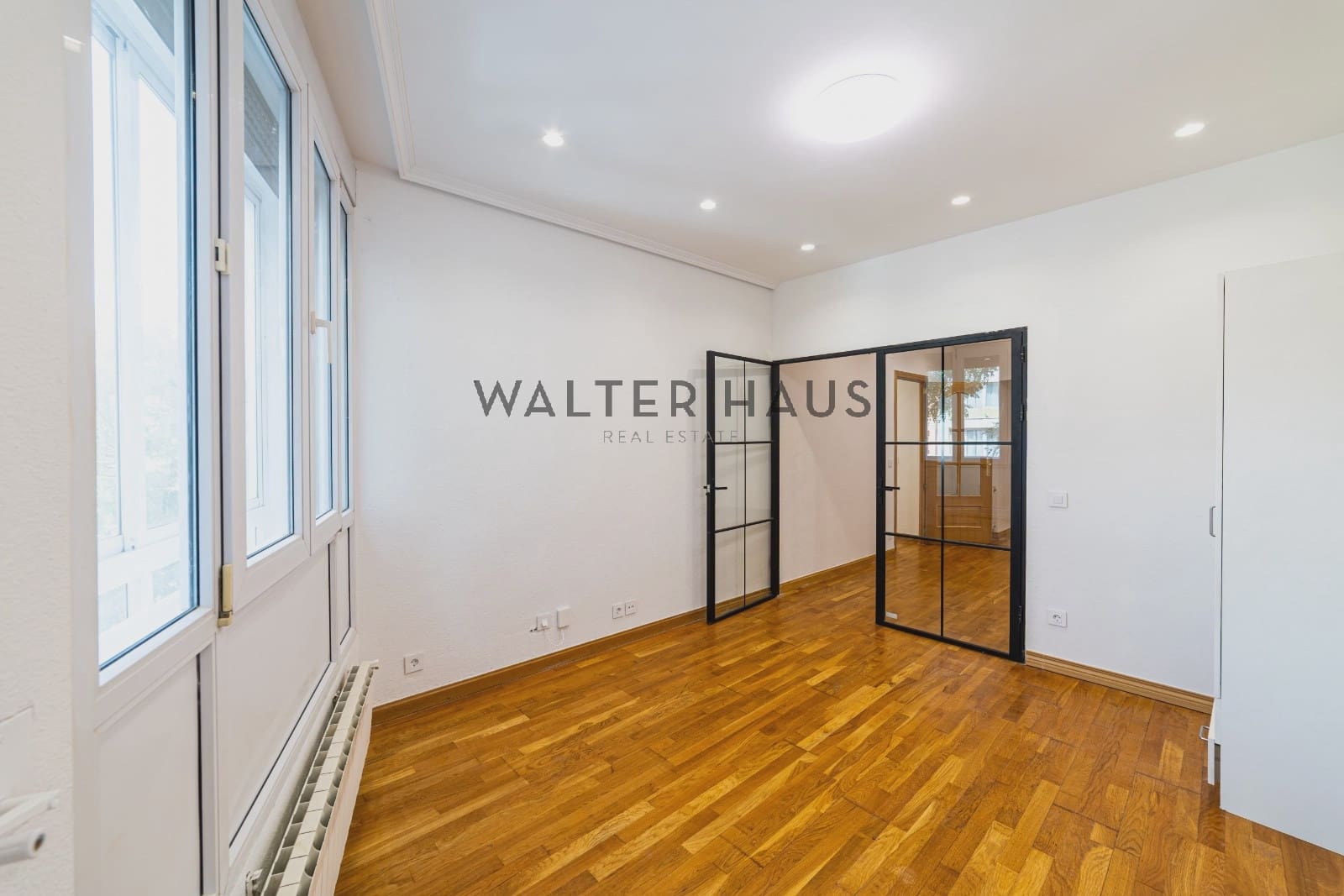 5 sovrum Lägenhet till salu i Madrid stad - 980 000 € (Ref: 9895374)
