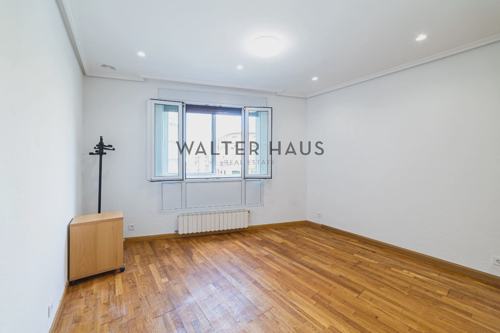 5 sovrum Lägenhet till salu i Madrid stad - 980 000 € (Ref: 9895374)
