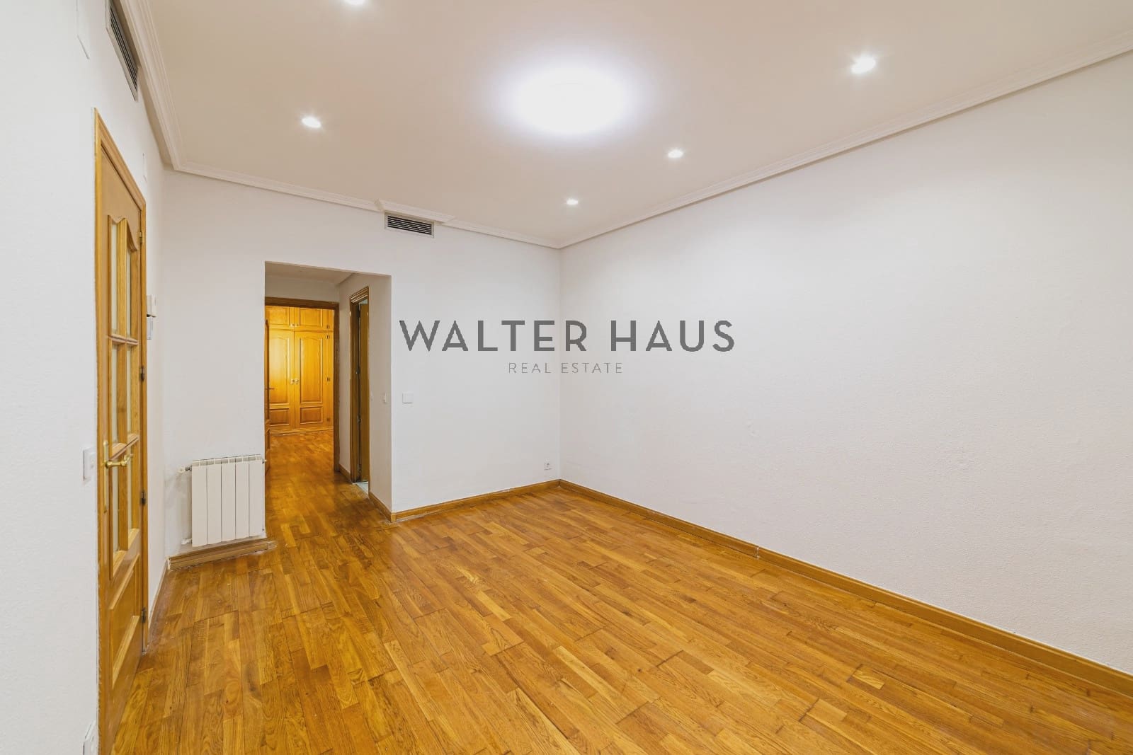 5 sovrum Lägenhet till salu i Madrid stad - 980 000 € (Ref: 9895374)