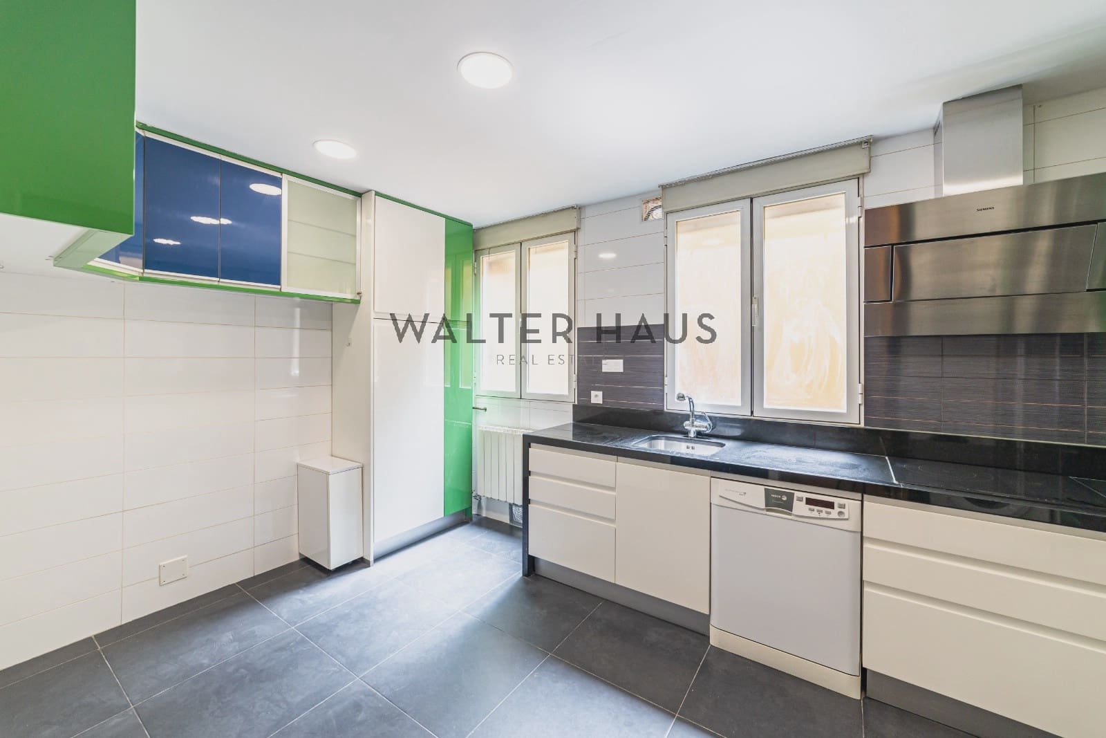 5 sovrum Lägenhet till salu i Madrid stad - 980 000 € (Ref: 9895374)