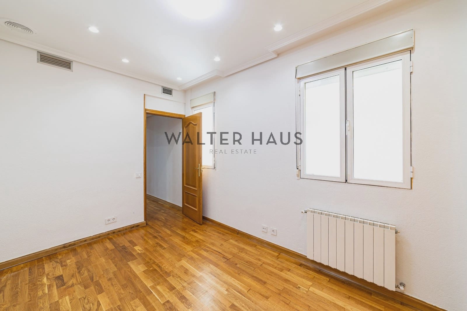 5 sovrum Lägenhet till salu i Madrid stad - 980 000 € (Ref: 9895374)
