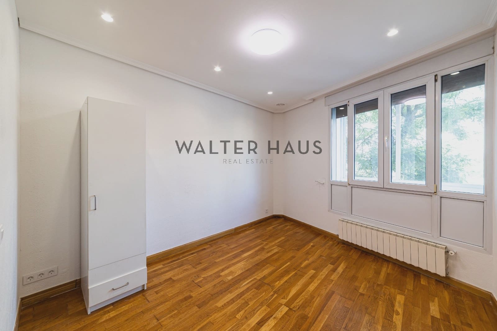 5 sovrum Lägenhet till salu i Madrid stad - 980 000 € (Ref: 9895374)