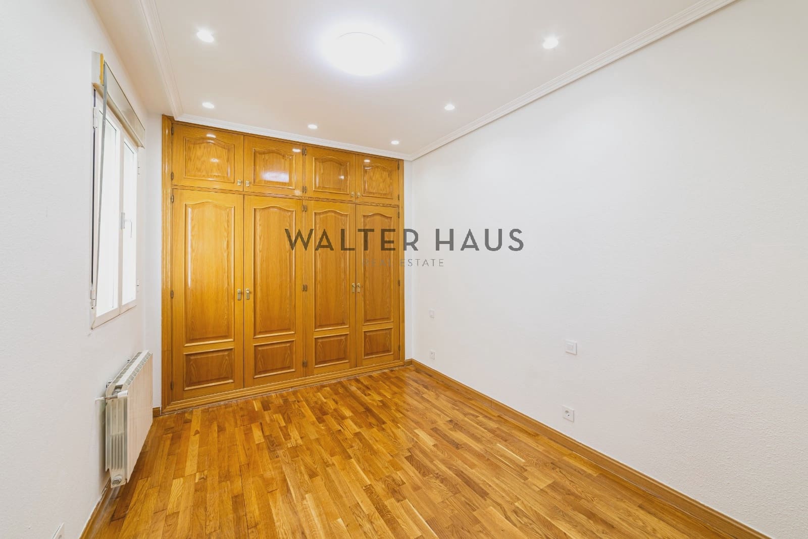 5 sovrum Lägenhet till salu i Madrid stad - 980 000 € (Ref: 9895374)