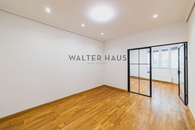 5 sovrum Lägenhet till salu i Castillejos, Madrid stad - 980 000 € (Ref: 9895374)