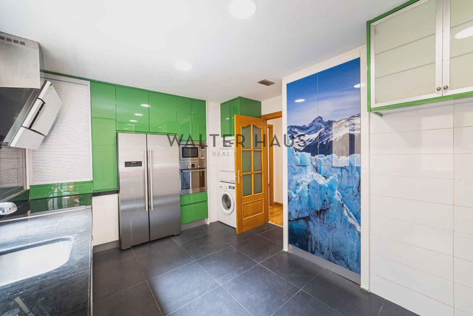 5 sovrum Lägenhet till salu i Madrid stad - 980 000 € (Ref: 9895374)