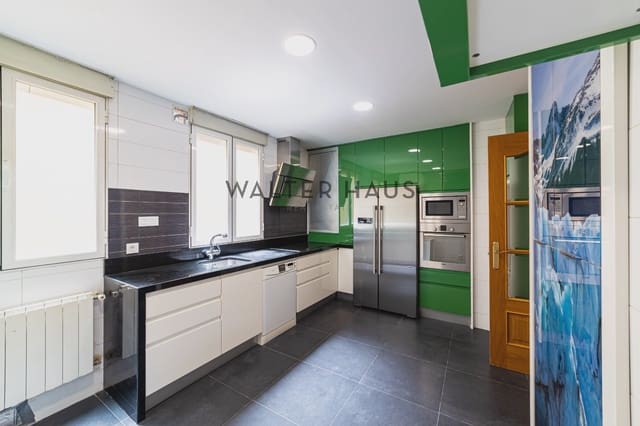 5 sovrum Lägenhet till salu i Castillejos, Madrid stad - 980 000 € (Ref: 9895374)