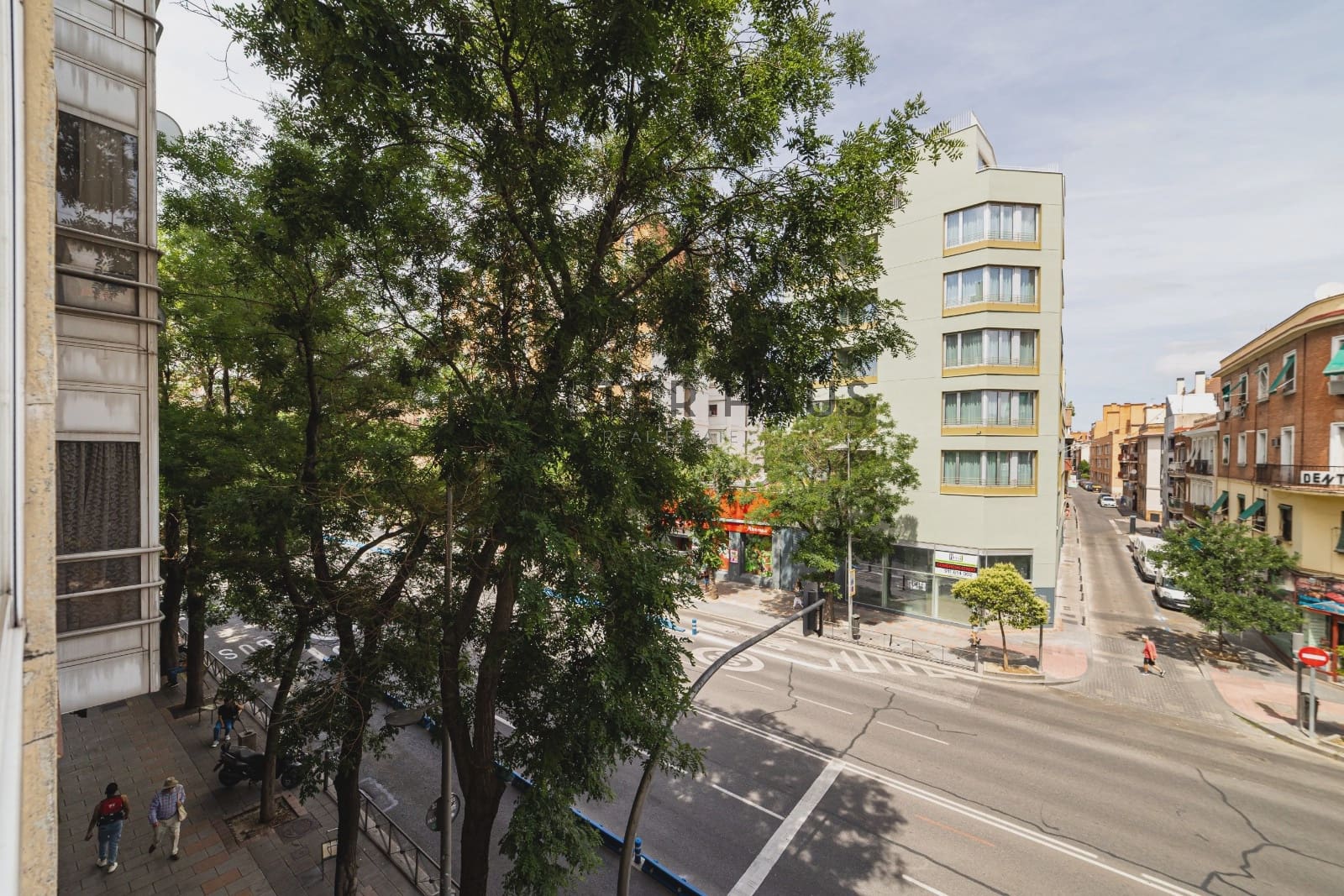 5 sovrum Lägenhet till salu i Madrid stad - 980 000 € (Ref: 9895374)