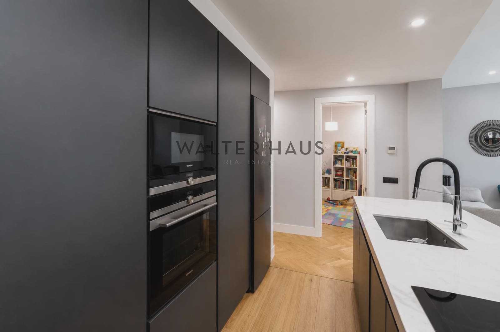 3 bedroom Flat for sale in Madrid city - € 1,145,000 (Ref: 9898473)