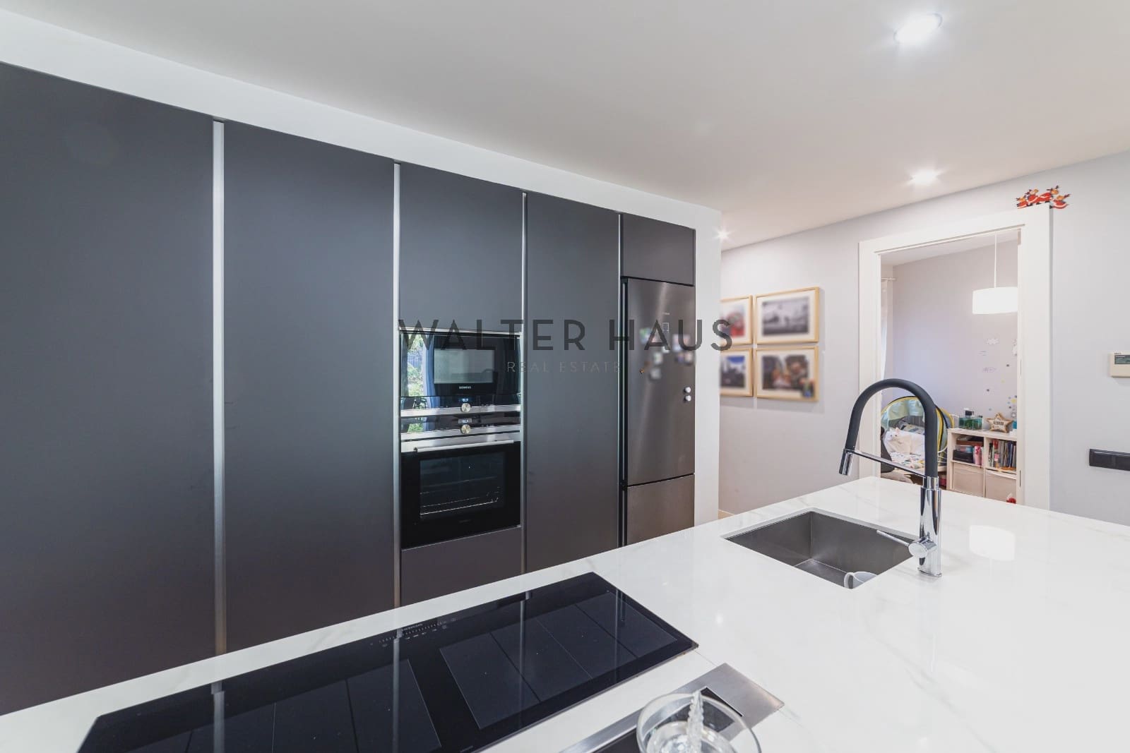 3 bedroom Flat for sale in Madrid city - € 1,145,000 (Ref: 9898473)