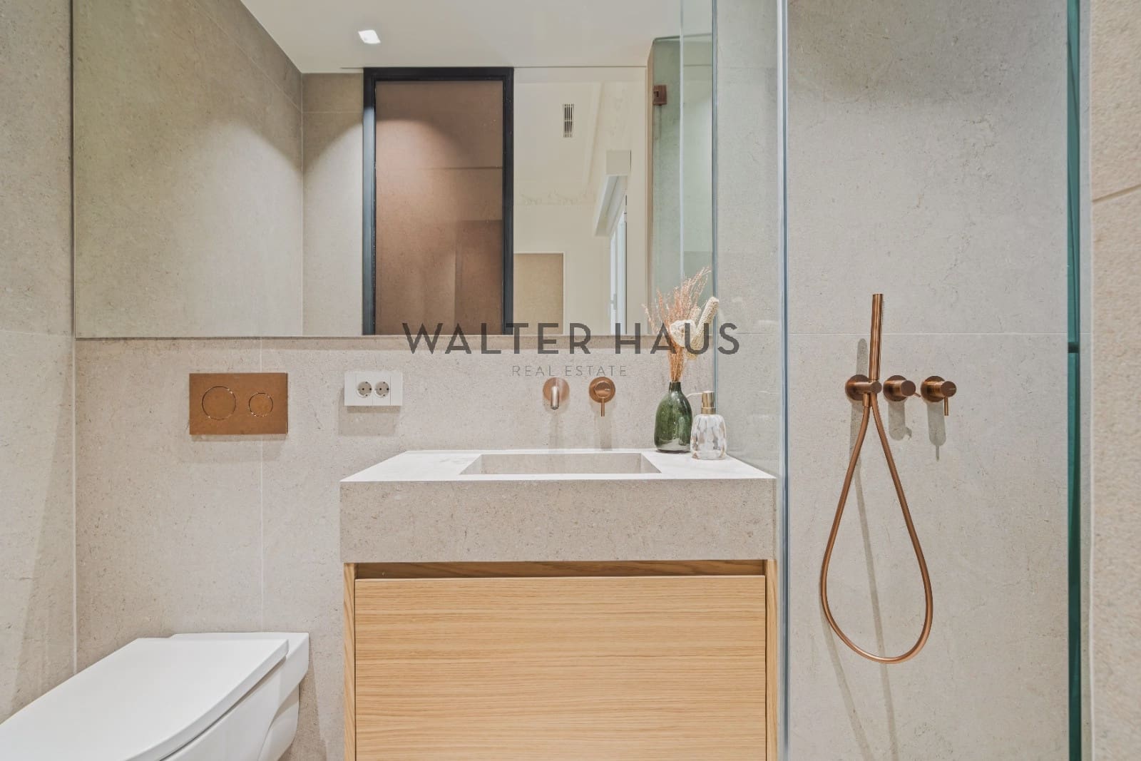 3 bedroom Flat for sale in Madrid city - € 3,550,000 (Ref: 9902252)