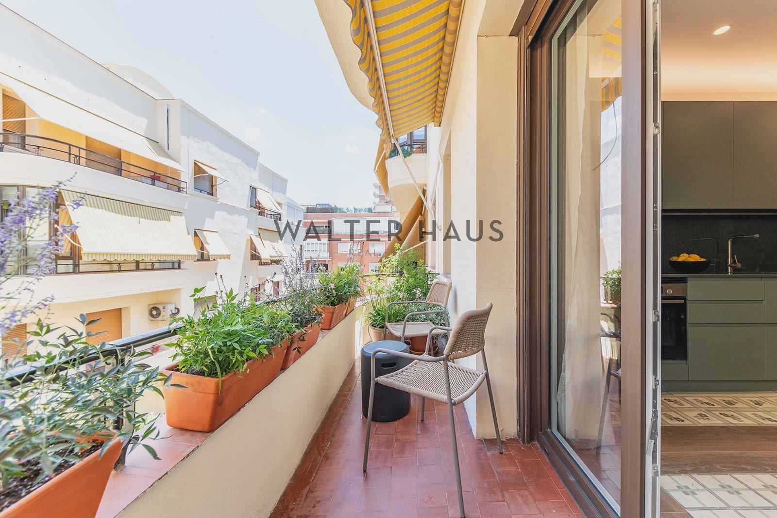 Piso de 3 habitaciones en Madrid ciudad en venta - 1.650.000 € (Ref: 9908827)