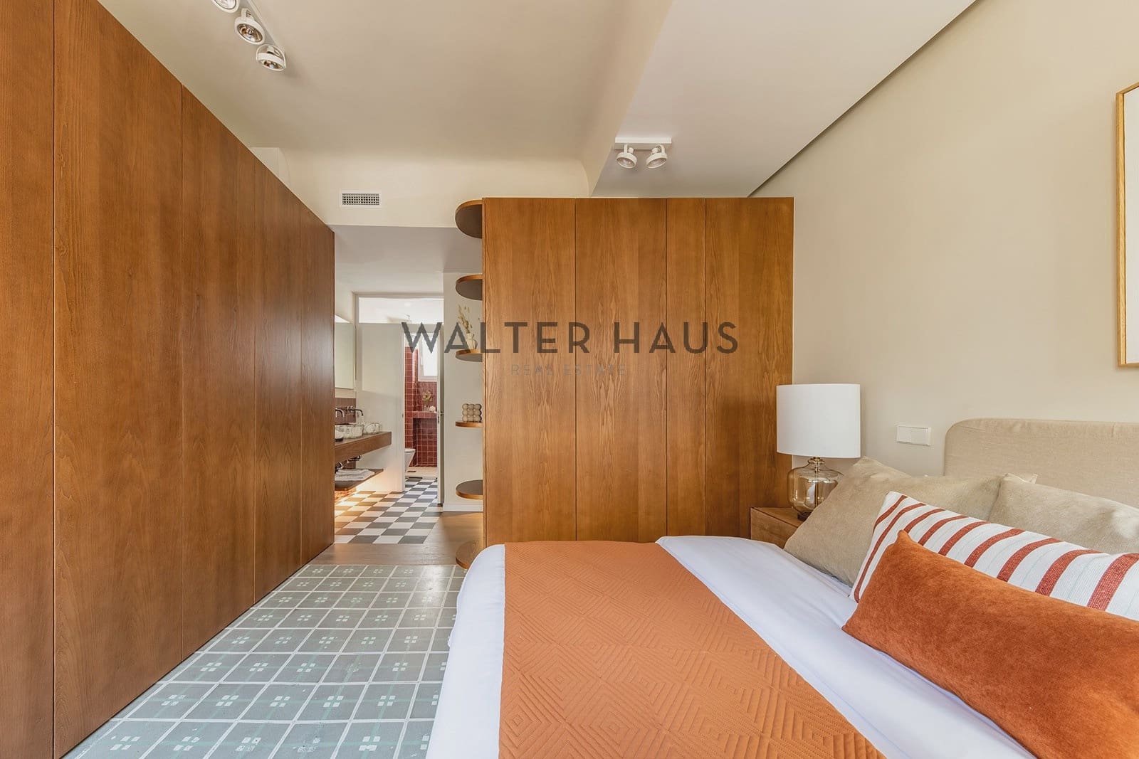 Piso de 3 habitaciones en Madrid ciudad en venta - 1.650.000 € (Ref: 9908827)