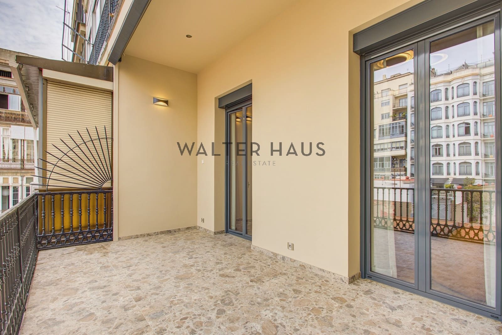 3 sypialnia Mieszkanie na sprzedaż w Miasto Barcelona - 1 860 000 € (Ref: 9909763)