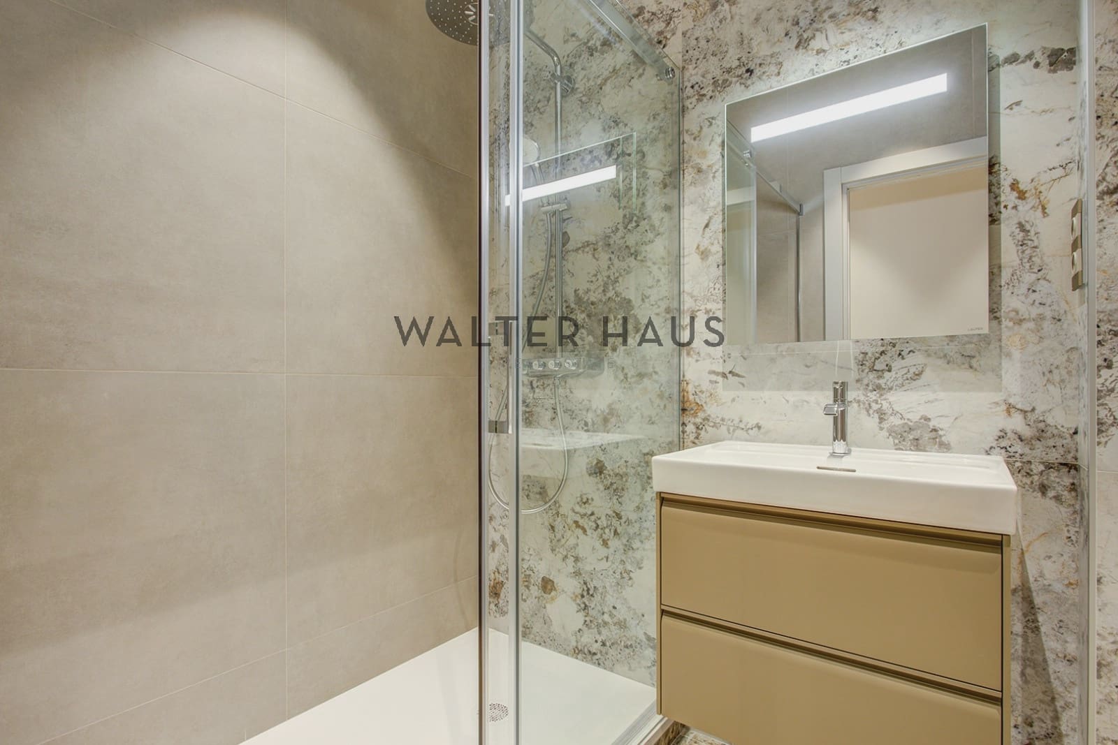 3 sypialnia Mieszkanie na sprzedaż w Miasto Barcelona - 1 860 000 € (Ref: 9909763)